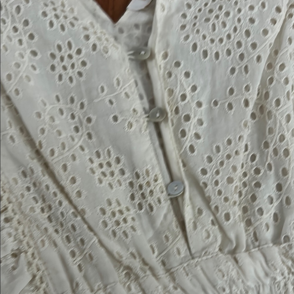 Elegant White Eyelet Ruffle Dress - Picture 5 of 7